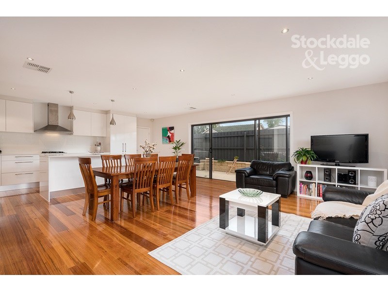 2/74 Daley Street, Glenroy VIC 3046