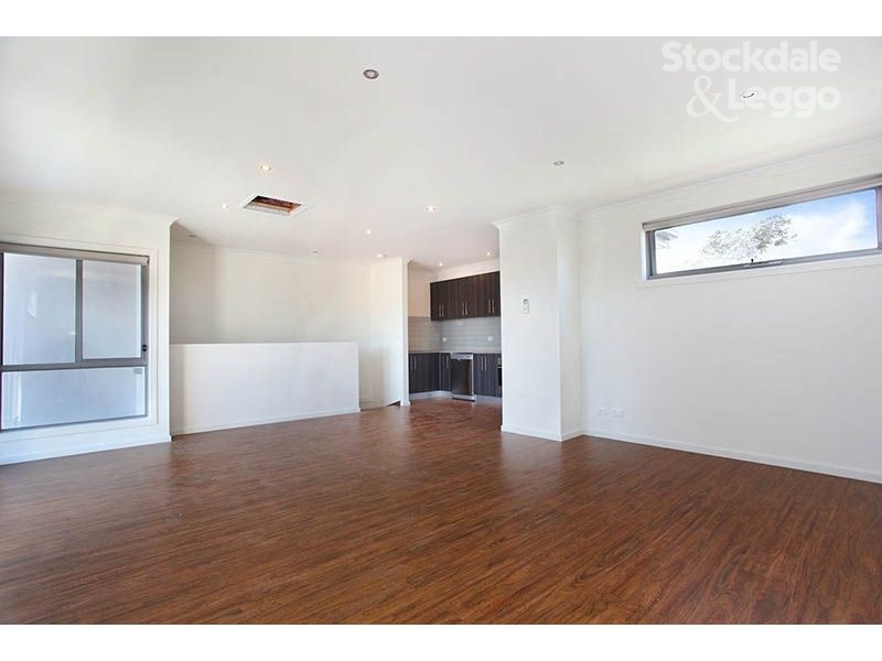 2/31 Melbourne Avenue, Glenroy VIC 3046