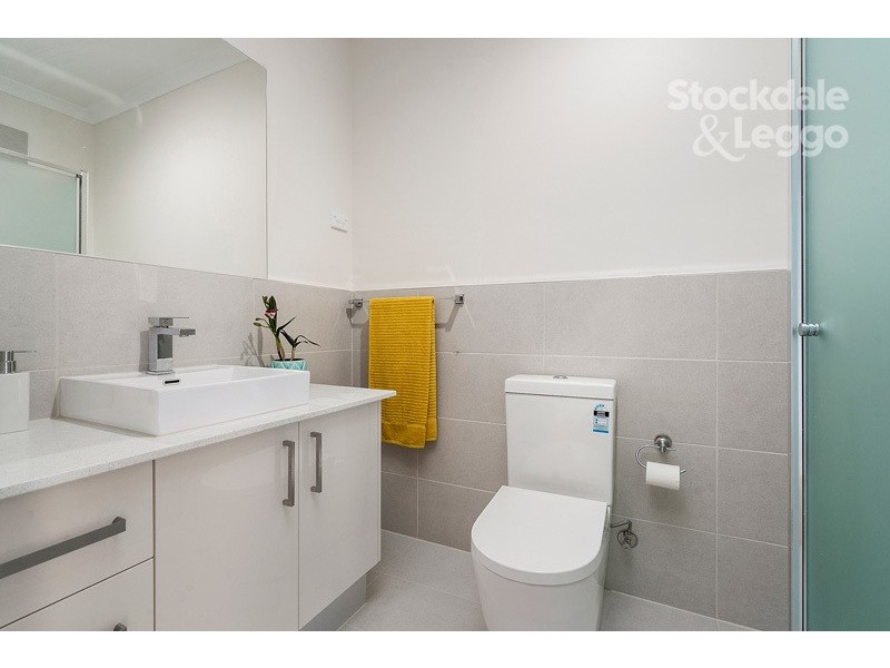 4/11 Lex Grove, Oak Park VIC 3046