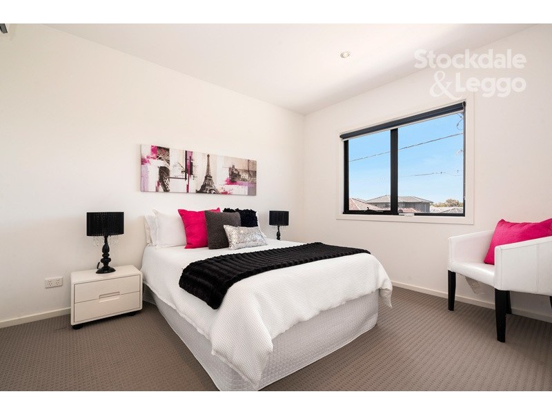 19 John Street, Oak Park VIC 3046