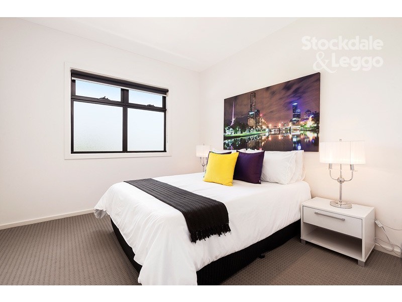 19 John Street, Oak Park VIC 3046