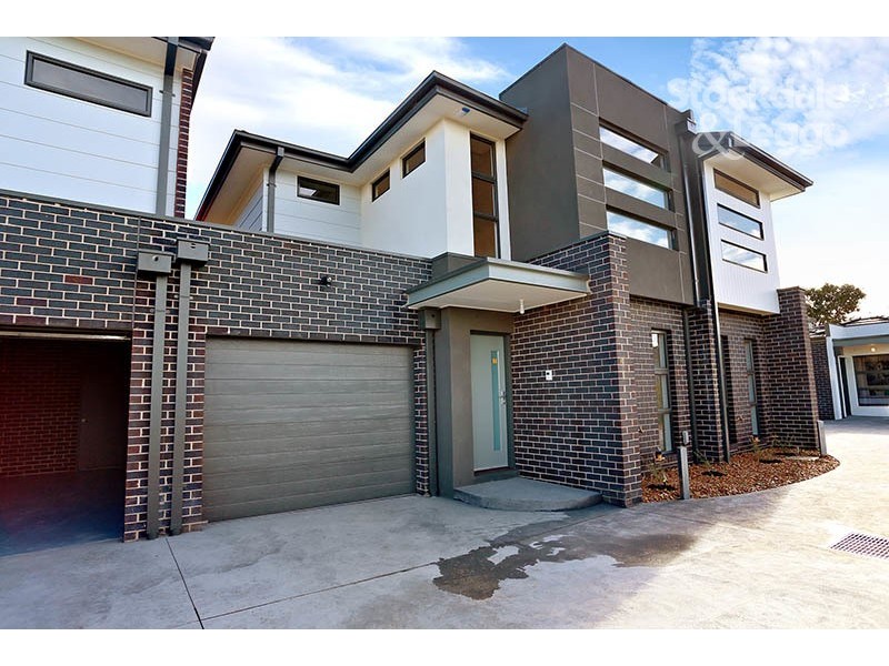 2/4 Truscott Street, Glenroy VIC 3046