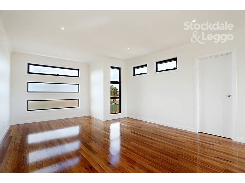 2/4 Truscott Street, Glenroy VIC 3046