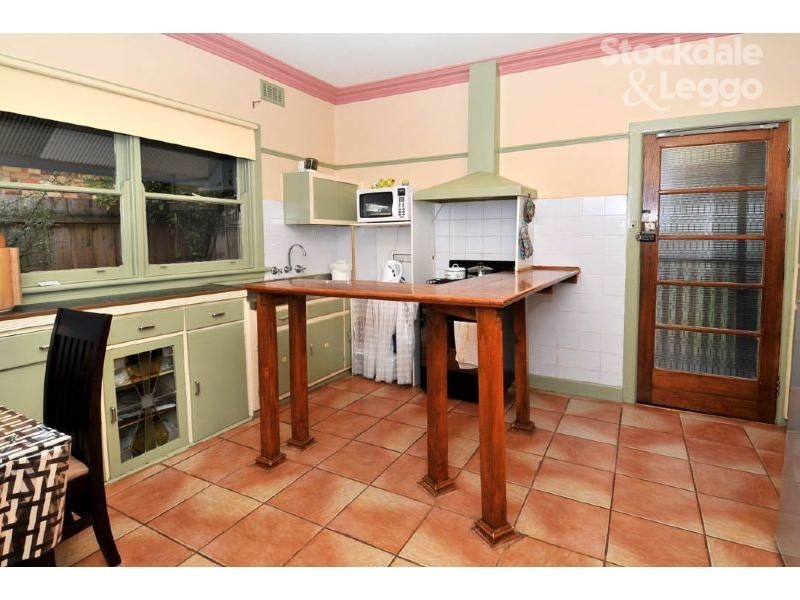 24 Trevannion Street, Glenroy VIC 3046