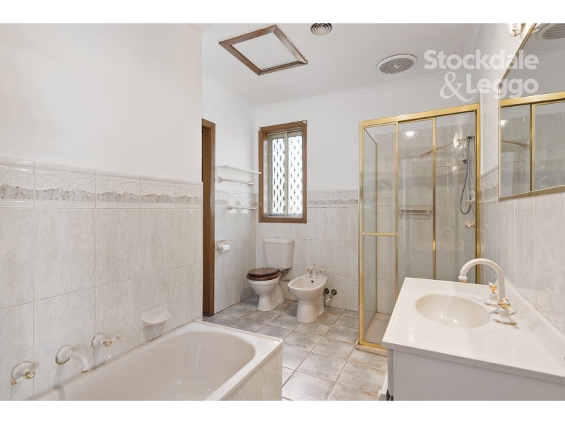 100 South Street, Hadfield VIC 3046