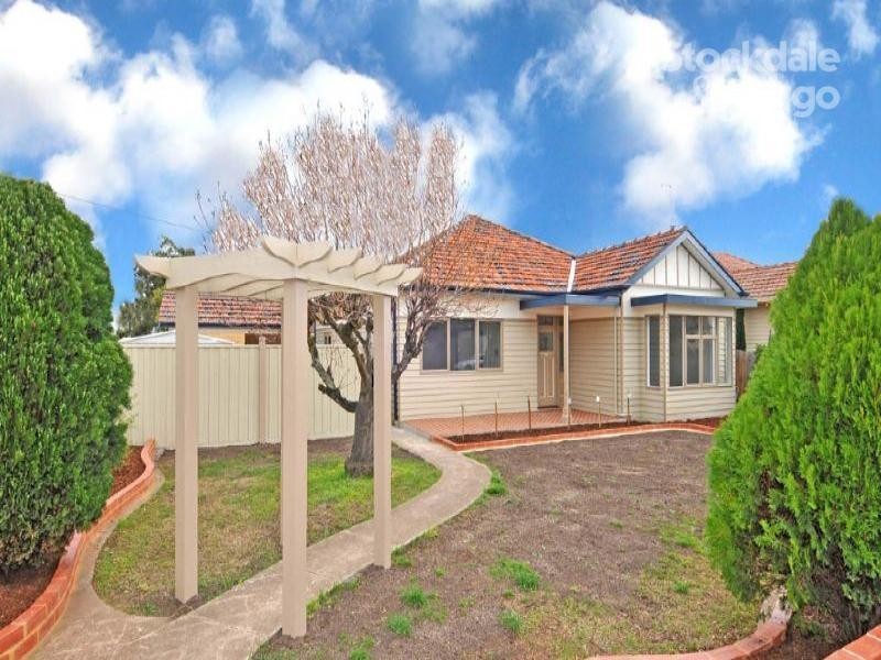 33 Arndt Road, Pascoe Vale VIC 3044
