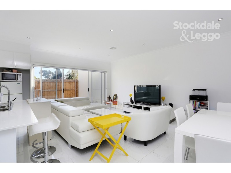 2,26 Daley Street, Hadfield VIC 3046