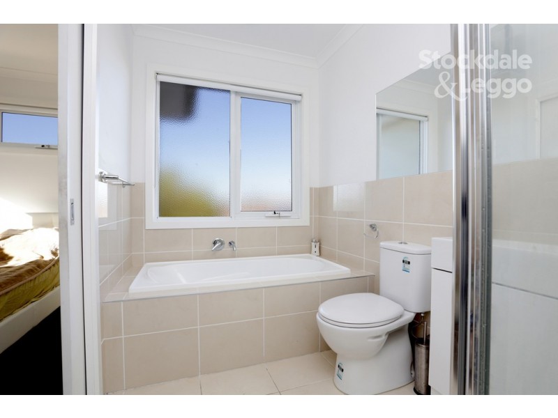 2,26 Daley Street, Hadfield VIC 3046