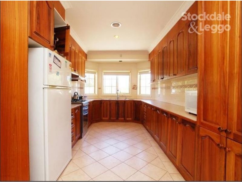 30 Trevannion Street, Glenroy VIC 3046