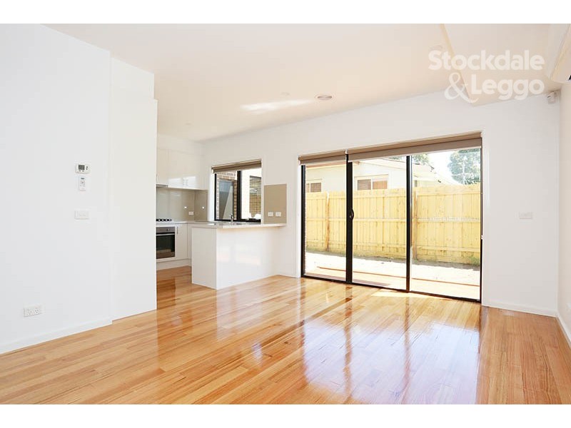 2/30 Churchill Street, Glenroy VIC 3046