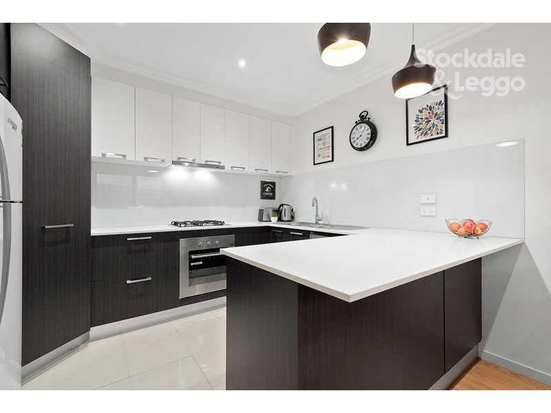 12 Forbes Grove, Oak Park VIC 3046