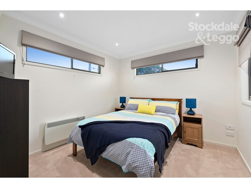12 Forbes Grove, Oak Park VIC 3046
