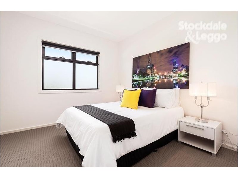 19 John Street, Oak Park VIC 3046