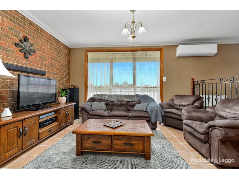 25 Glencairn Crescent, Broadmeadows VIC 3047