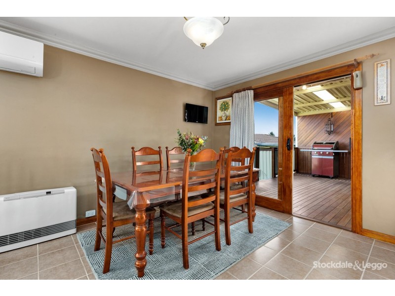25 Glencairn Crescent, Broadmeadows VIC 3047