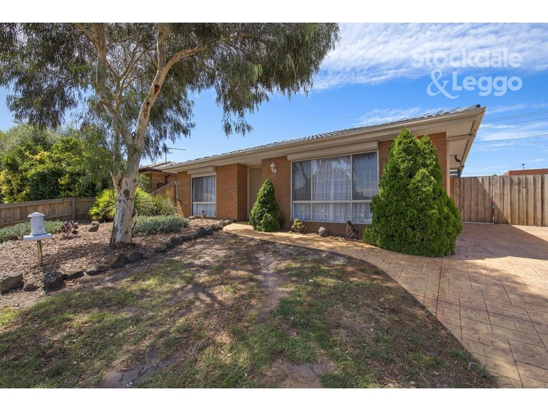36 Gunbower Crescent, Meadow Heights VIC 3048