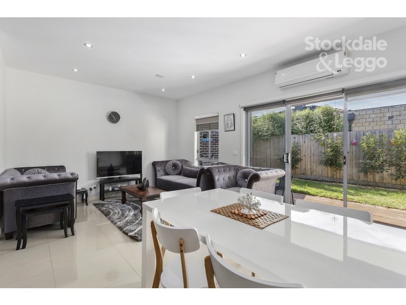 2/28 View Street, Glenroy VIC 3046