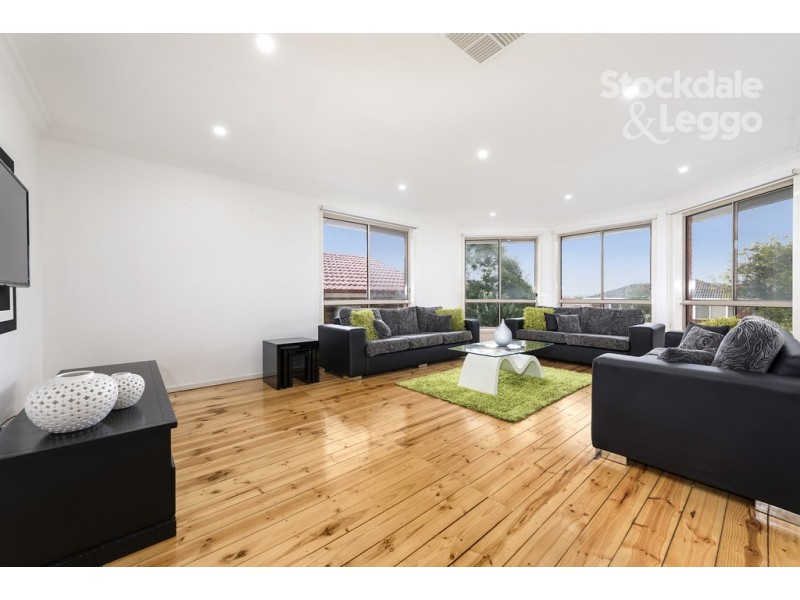 34 Gunbower Crescent, Meadow Heights VIC 3048