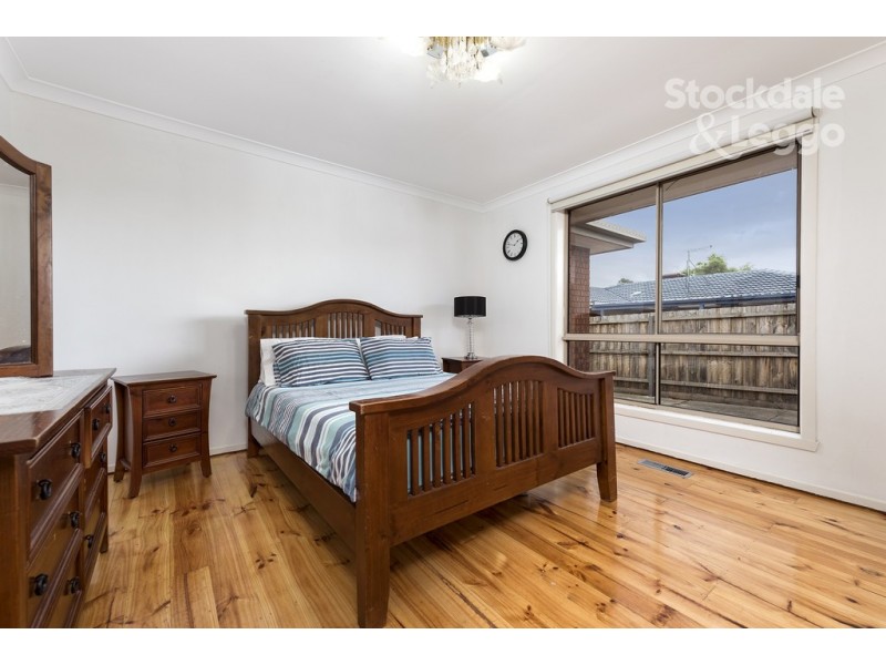 34 Gunbower Crescent, Meadow Heights VIC 3048