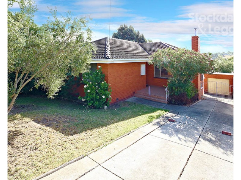 46 Valley Crescent, Glenroy VIC 3046