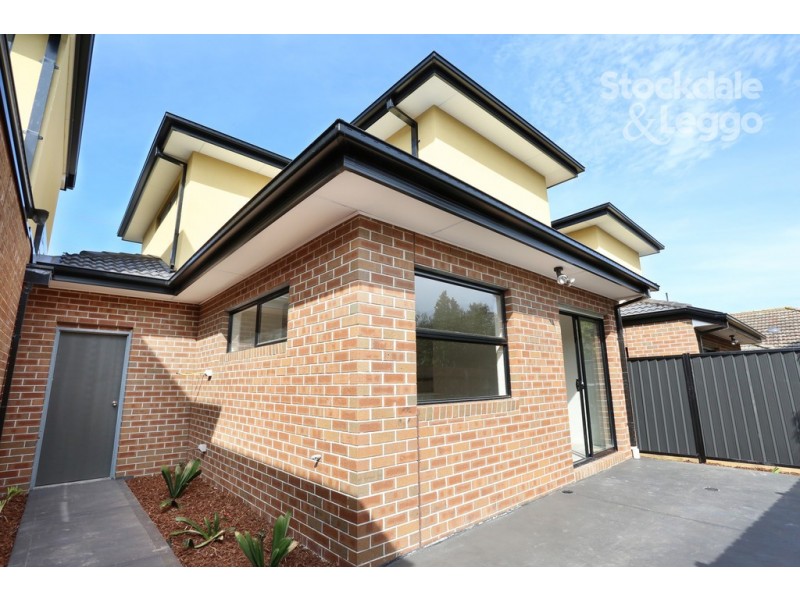2/47 Emu Parade, Jacana VIC 3047