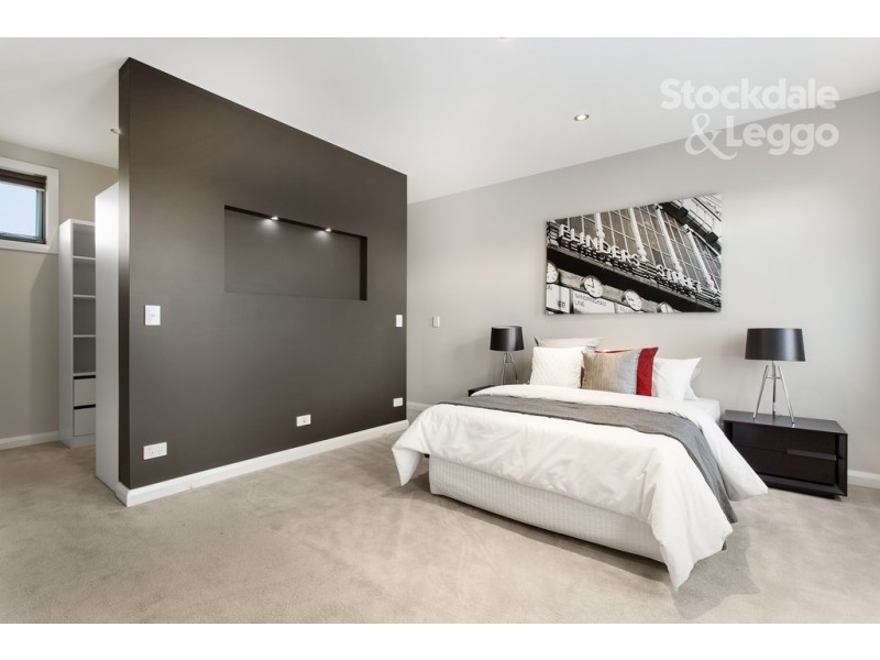 2/126 Middle Street, Hadfield VIC 3046