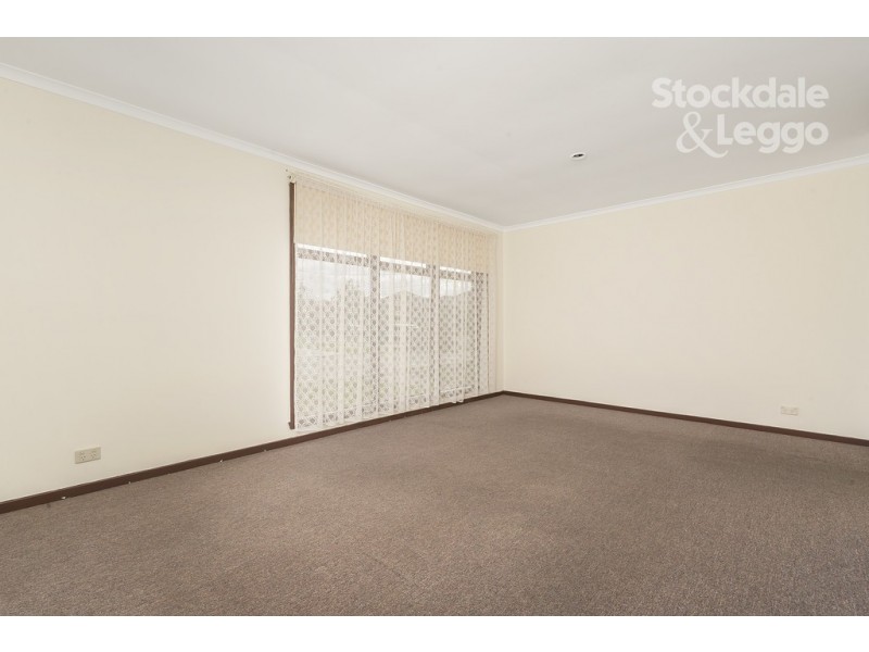 2/5-11 Riches Street, Dallas VIC 3047
