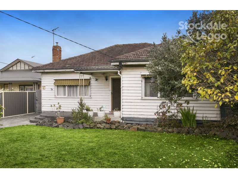 4 Barina Road, Oak Park VIC 3046