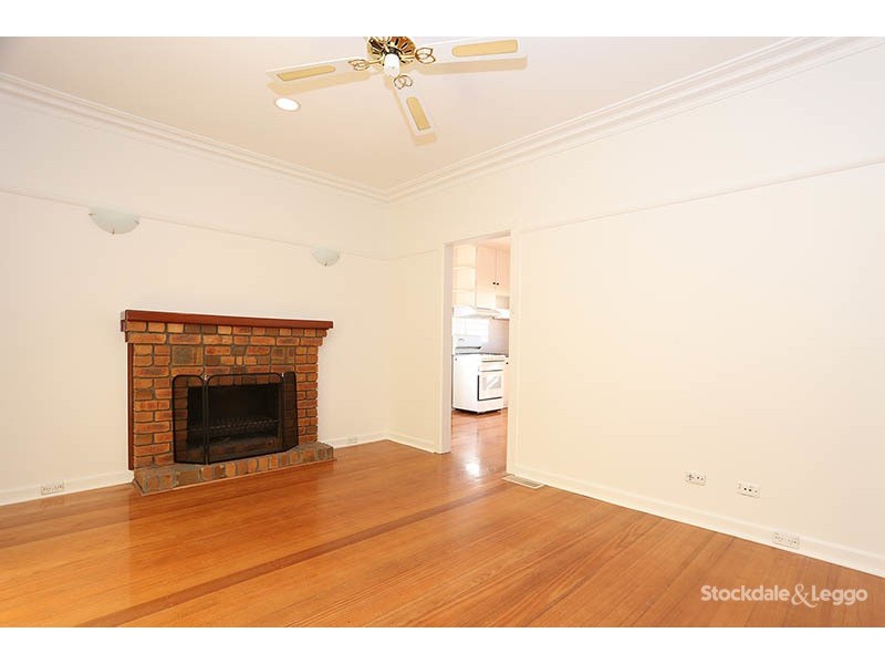 24 Glen Street, Glenroy VIC 3046