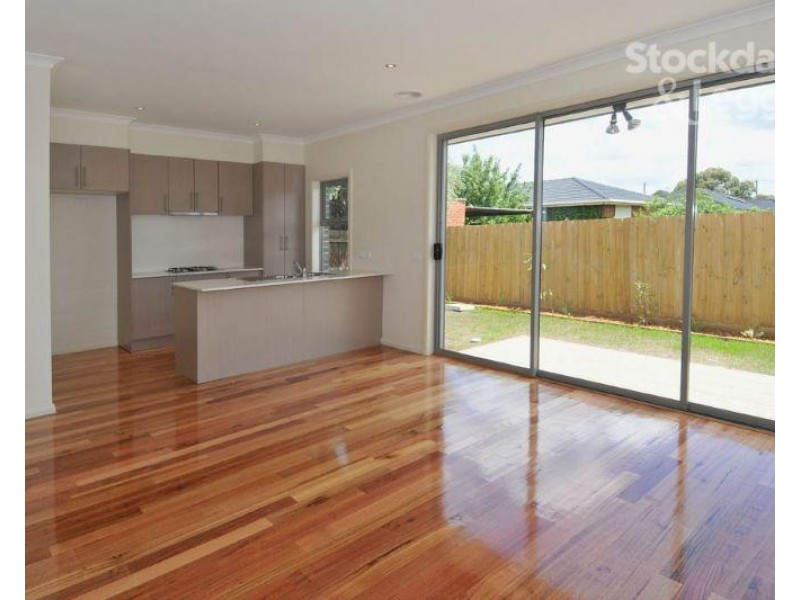 13 London Road, Broadmeadows VIC 3047