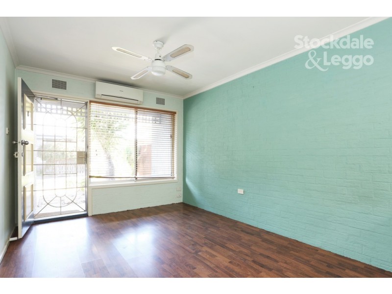 8/59-61 Rhodes Parade, Oak Park VIC 3046