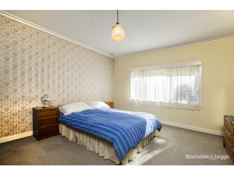 19 Anselm Grove, Glenroy VIC 3046