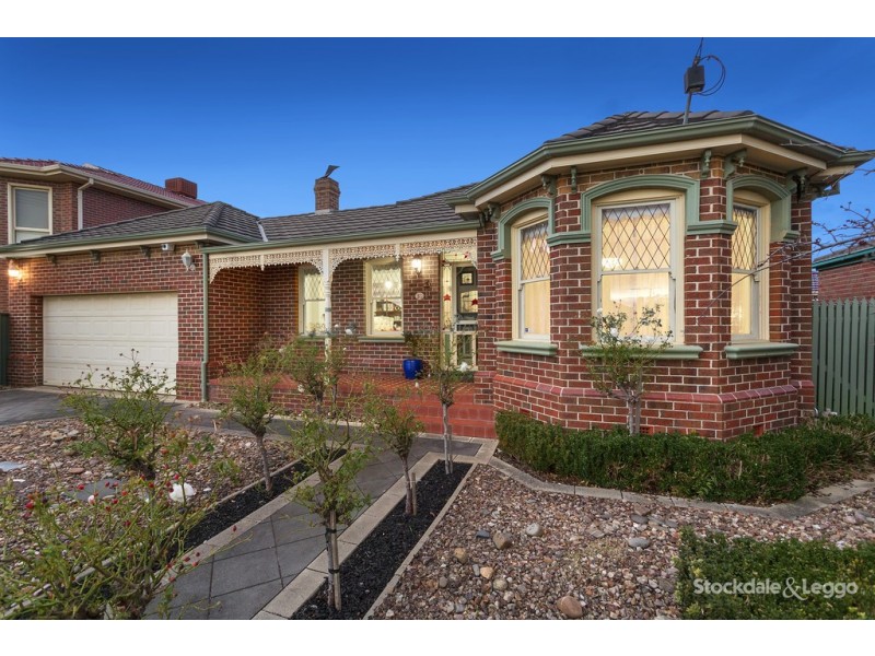 30 Plumpton Avenue, Oak Park VIC 3046
