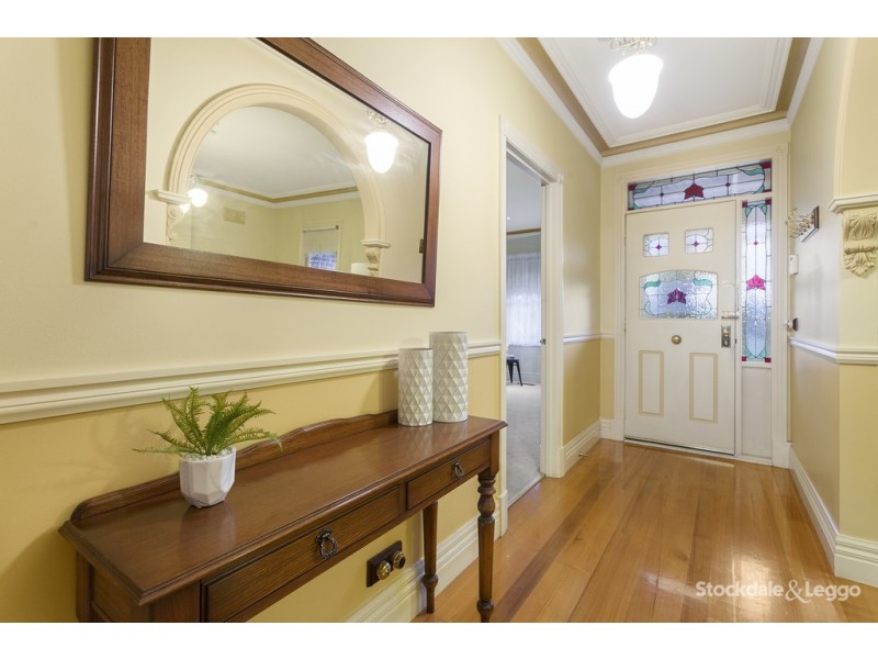 30 Plumpton Avenue, Oak Park VIC 3046