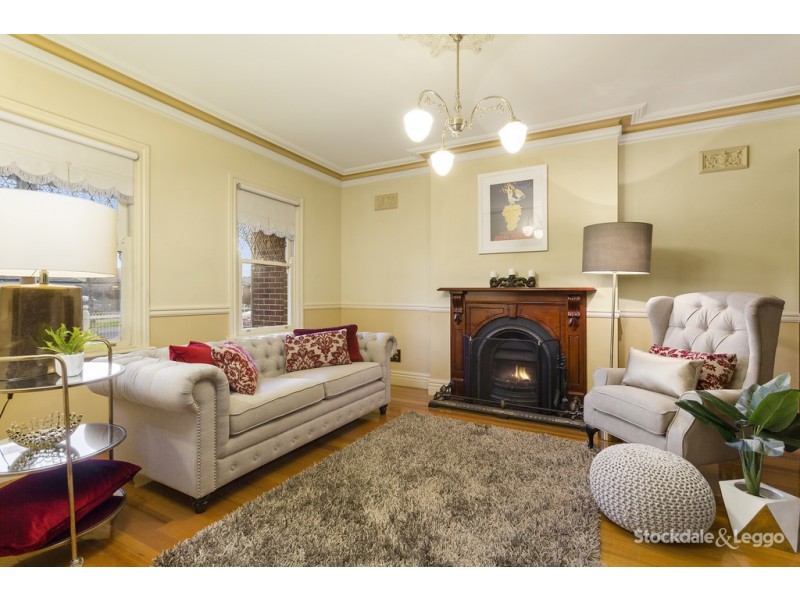 30 Plumpton Avenue, Oak Park VIC 3046