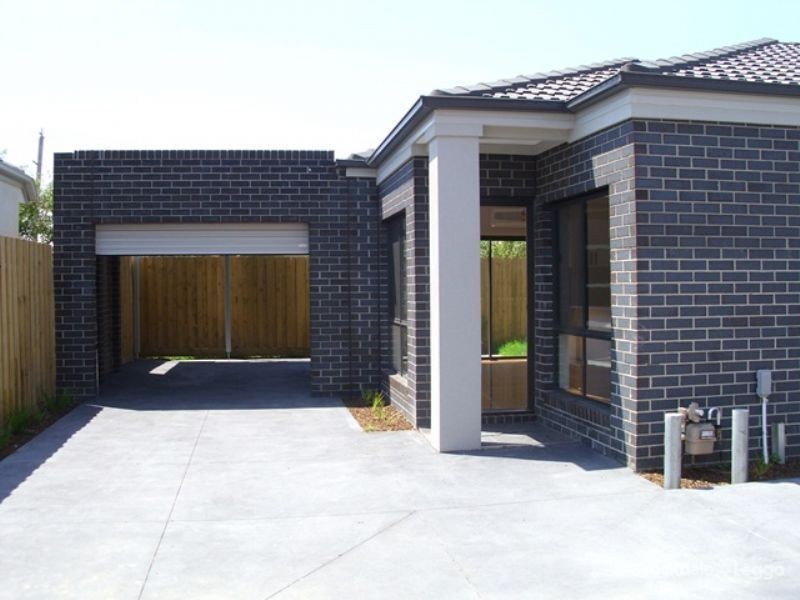 2/4 Howard Court, Glenroy VIC 3046