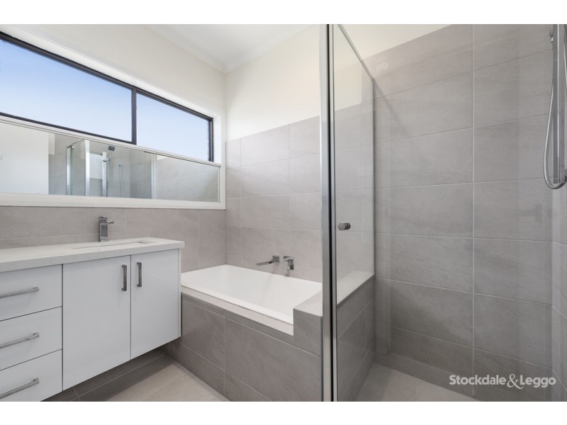 2/288 Wood Street, Preston VIC 3072