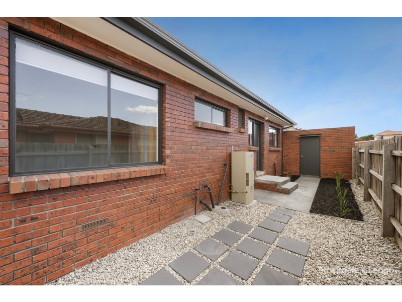 2/288 Wood Street, Preston VIC 3072