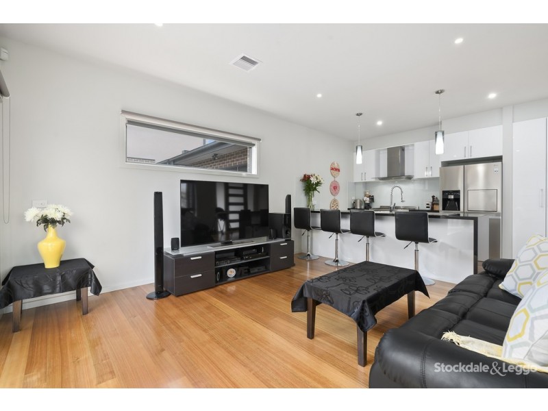 1/15 Riches Street, Dallas VIC 3047