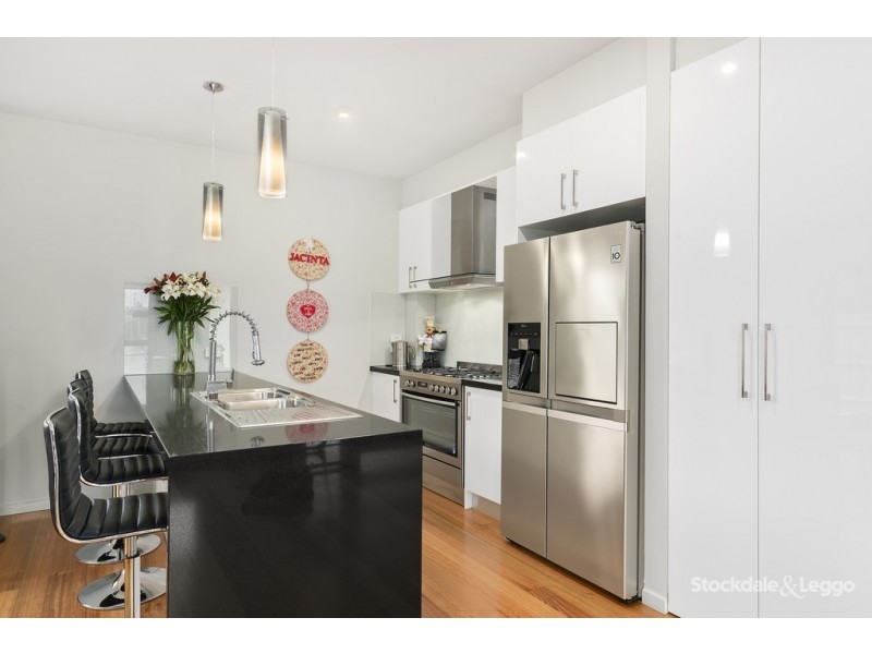 1/15 Riches Street, Dallas VIC 3047