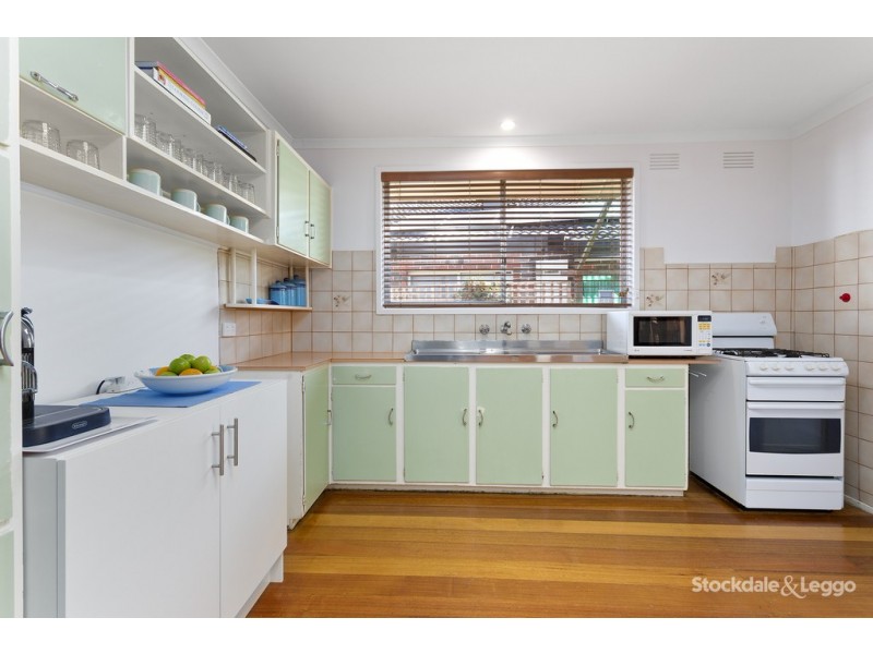 2 Melton Court, Dallas VIC 3047