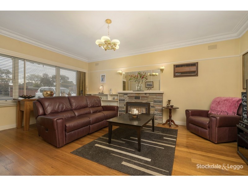13 Clovelly Avenue, Glenroy VIC 3046