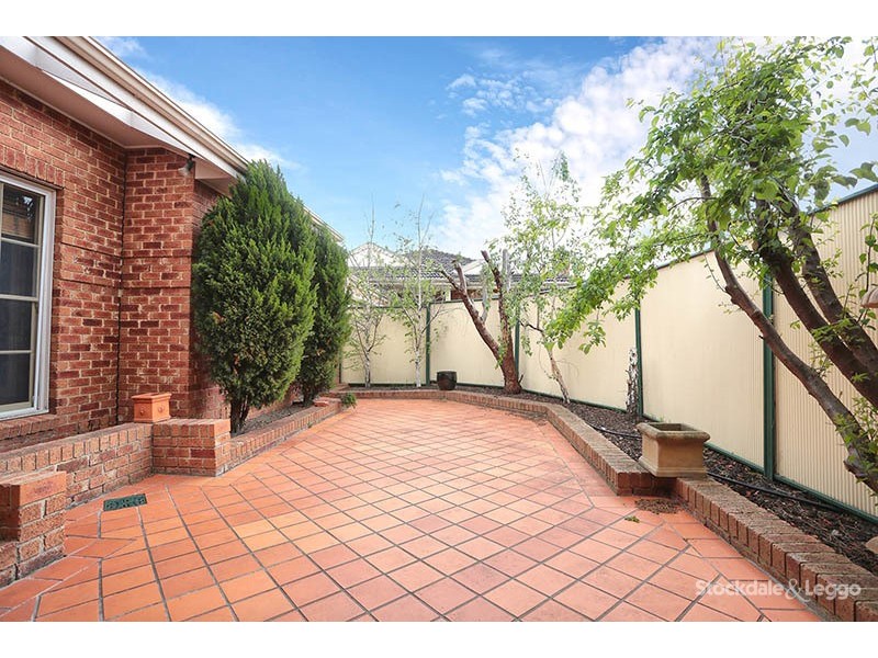 1/1 Logan Street, Glenroy VIC 3046