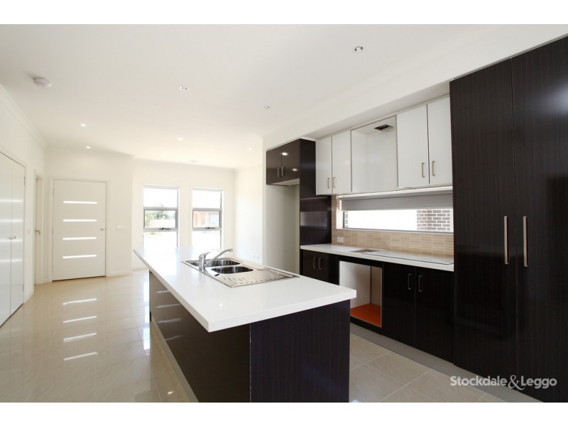 2/39-41 Valencia Street, Glenroy VIC 3046