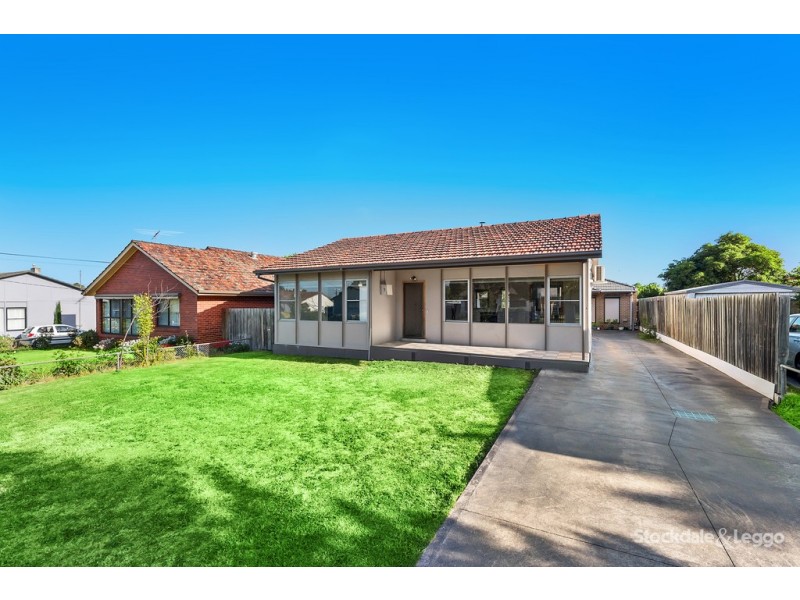 1/7 Calivil Street, Dallas VIC 3047