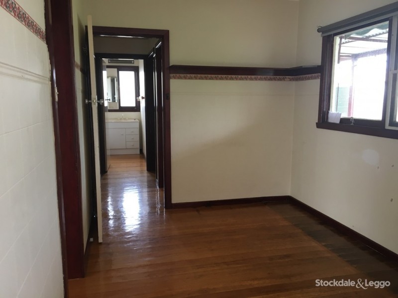 5 Regent Street, Hadfield VIC 3046