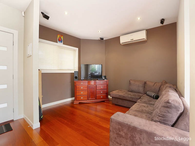 2/112 Daley Street, Glenroy VIC 3046