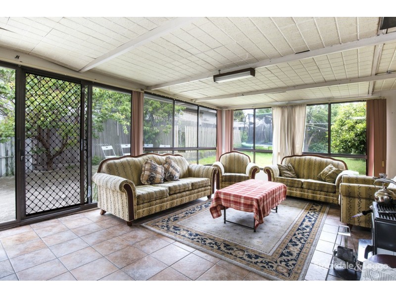 47 Inverloch Crescent, Dallas VIC 3047