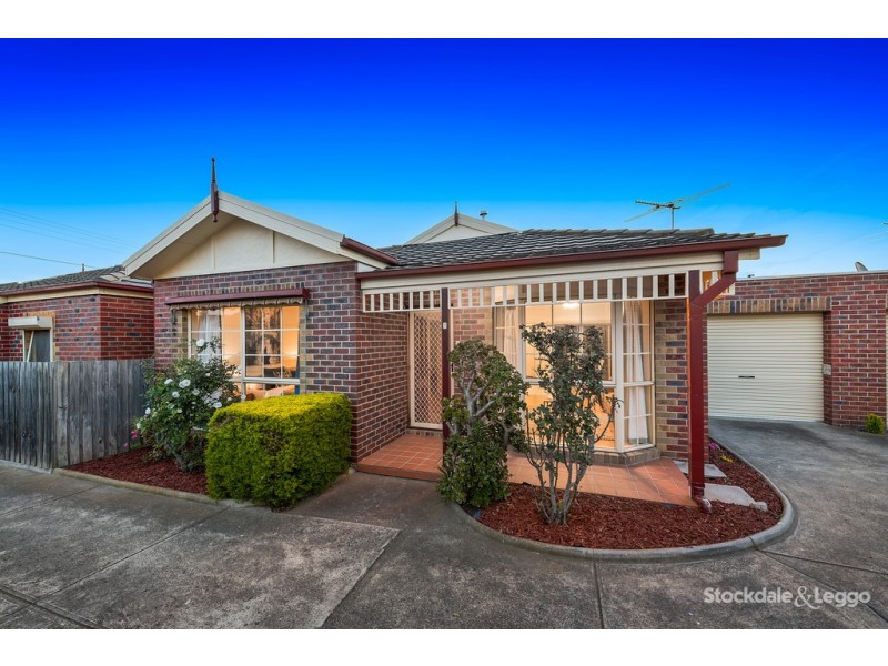 2/10 Gladstone Parade, Glenroy VIC 3046