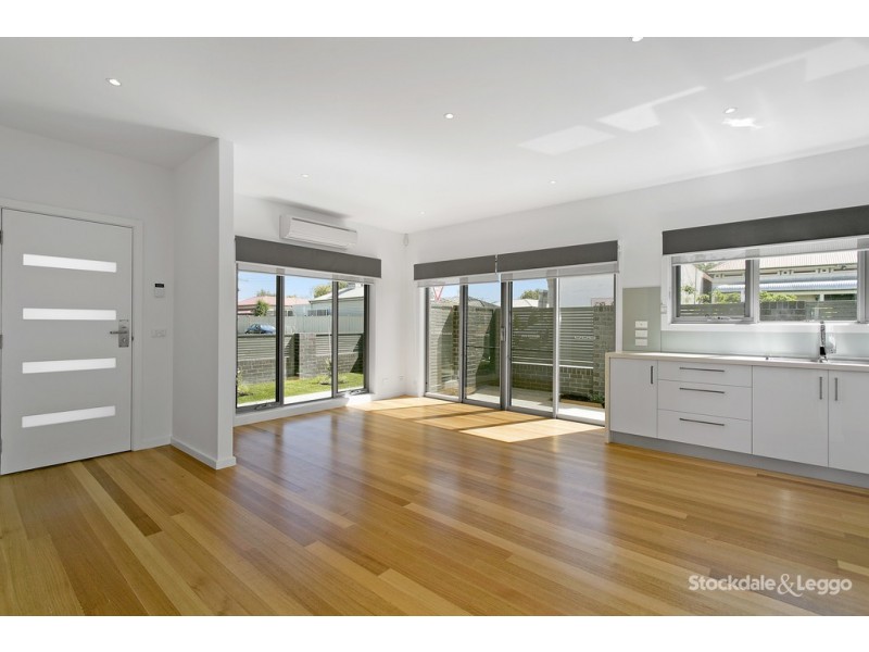 15 John Street, Seddon VIC 3011